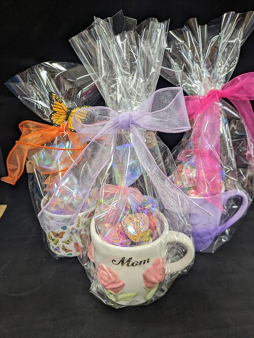 Mom mug and candy